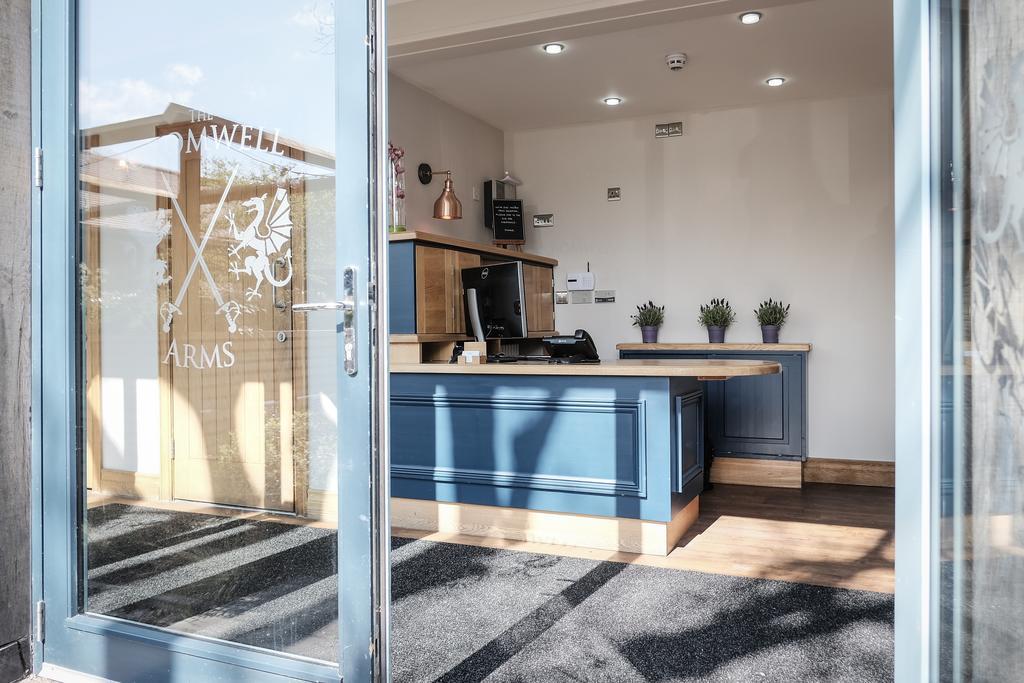 רומזי Cromwell Arms Country Pub With Rooms מראה חיצוני תמונה