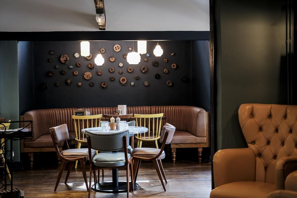 רומזי Cromwell Arms Country Pub With Rooms מראה חיצוני תמונה