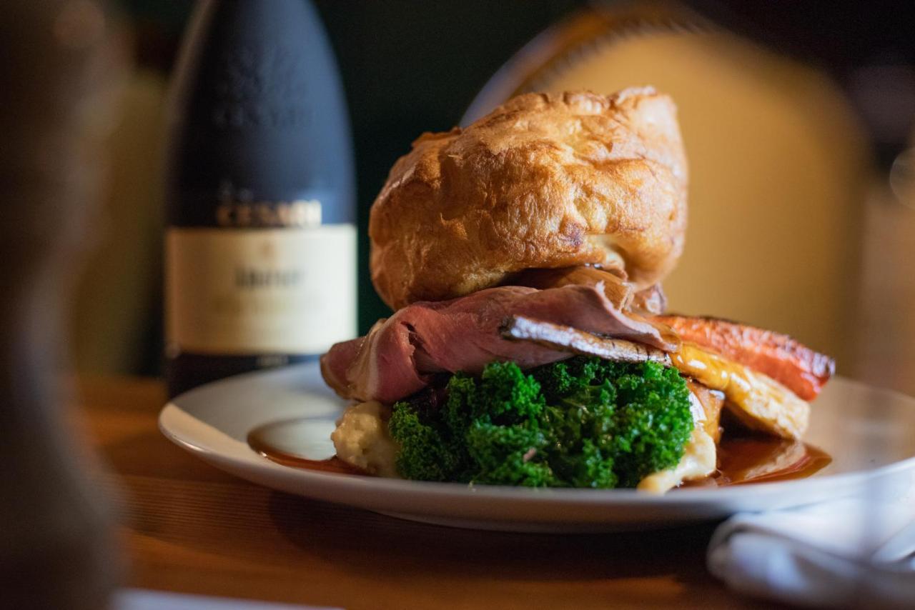 רומזי Cromwell Arms Country Pub With Rooms מראה חיצוני תמונה