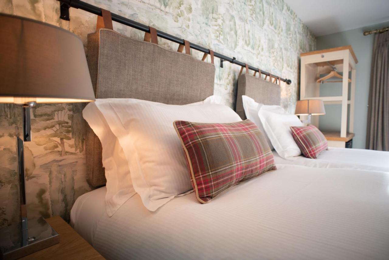 רומזי Cromwell Arms Country Pub With Rooms מראה חיצוני תמונה